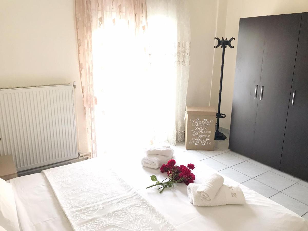 Anastasia'S Home Néa Péramos 外观 照片