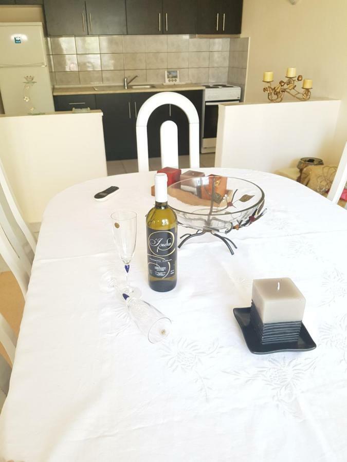 Anastasia'S Home Néa Péramos 外观 照片